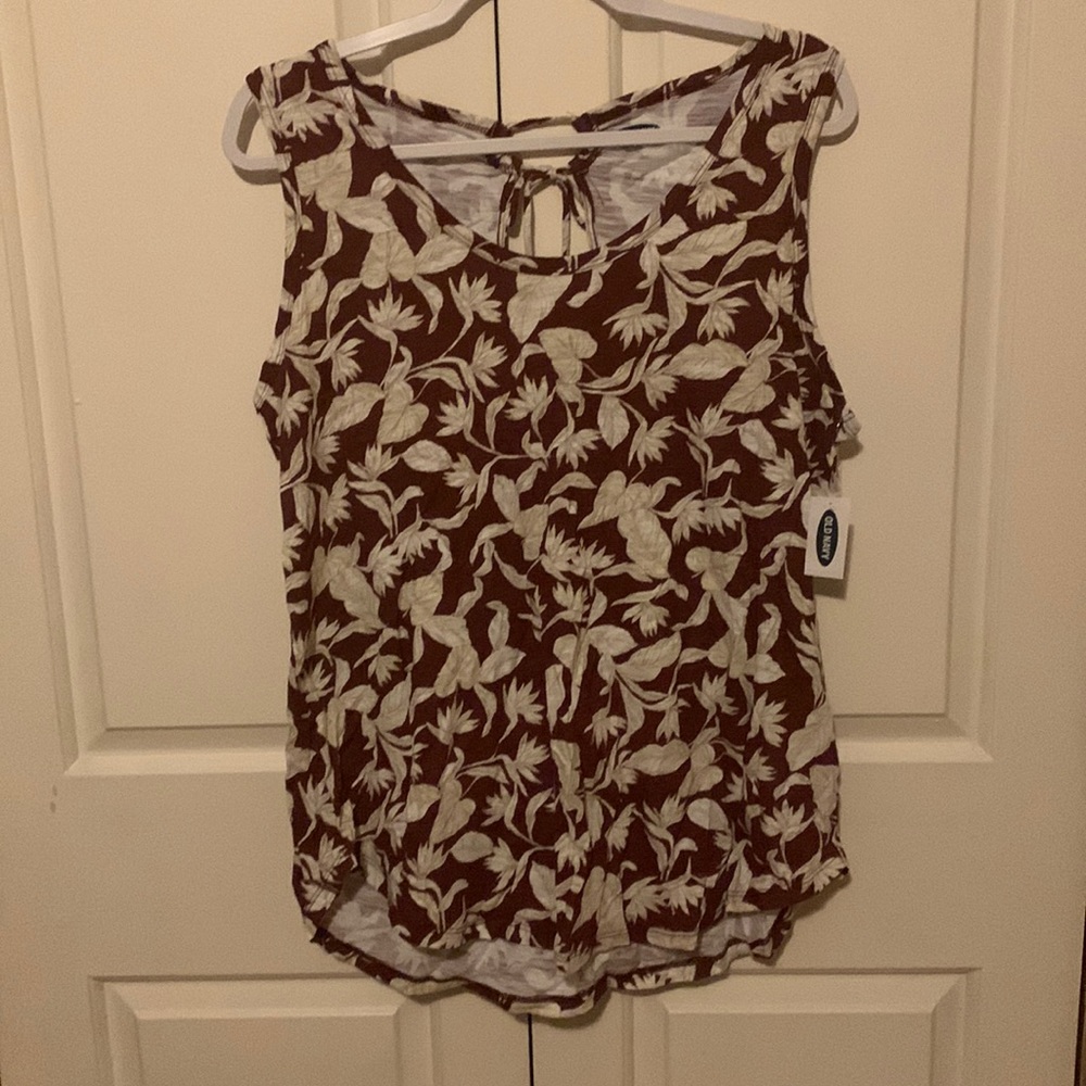 Old navy tank with tie back